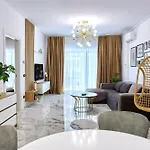 Elite Beachfront By Casa Del Mar Nord דירה