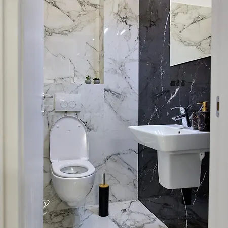 Elite Beachfront By Casa Del Mar *